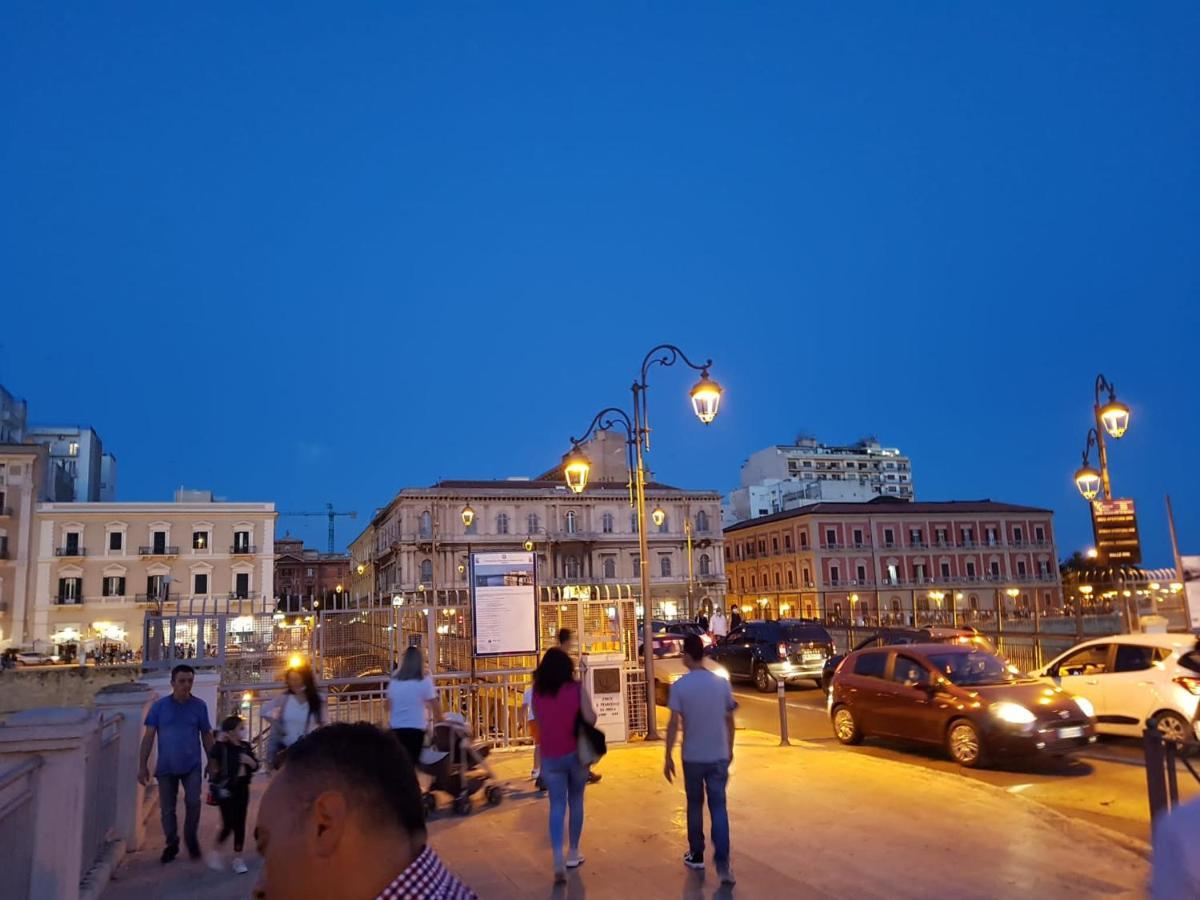 Philos - Appartements & Rooms Taranto Exteriör bild