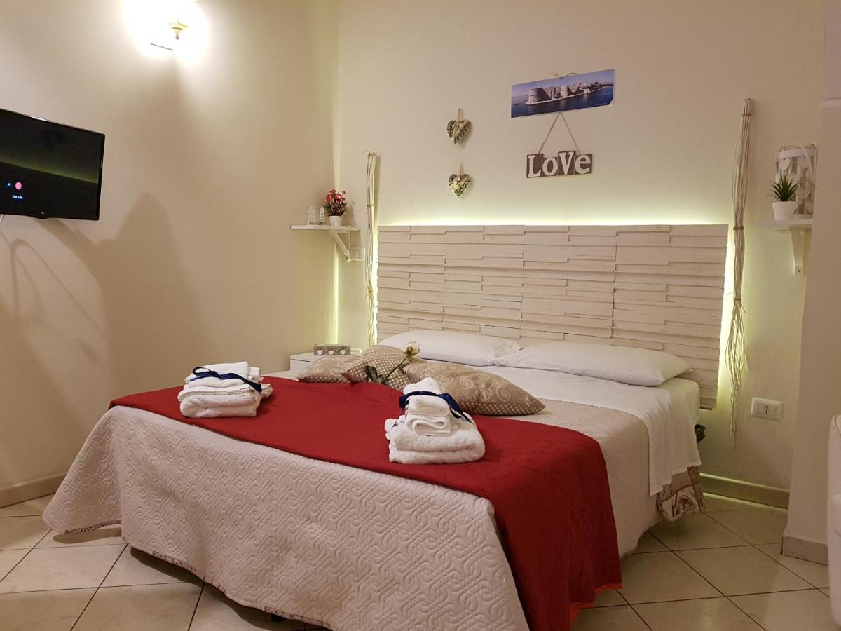 Philos - Appartements & Rooms Taranto Exteriör bild